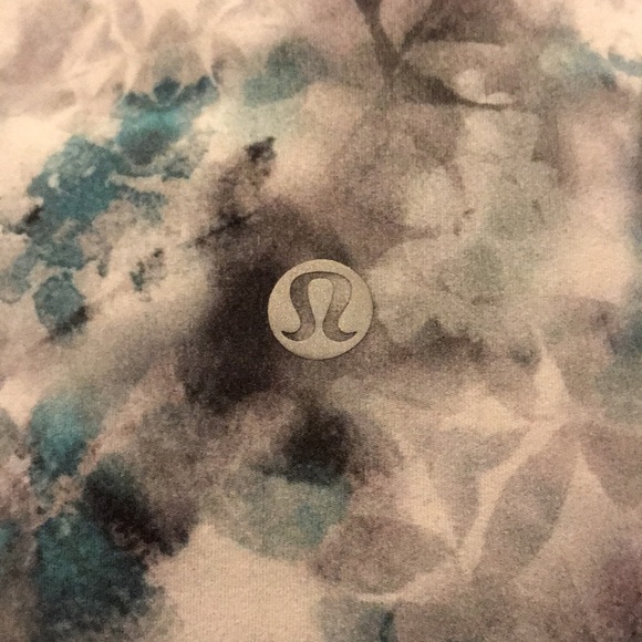 Lululemon Leggings size 6 - Picture 4 of 4